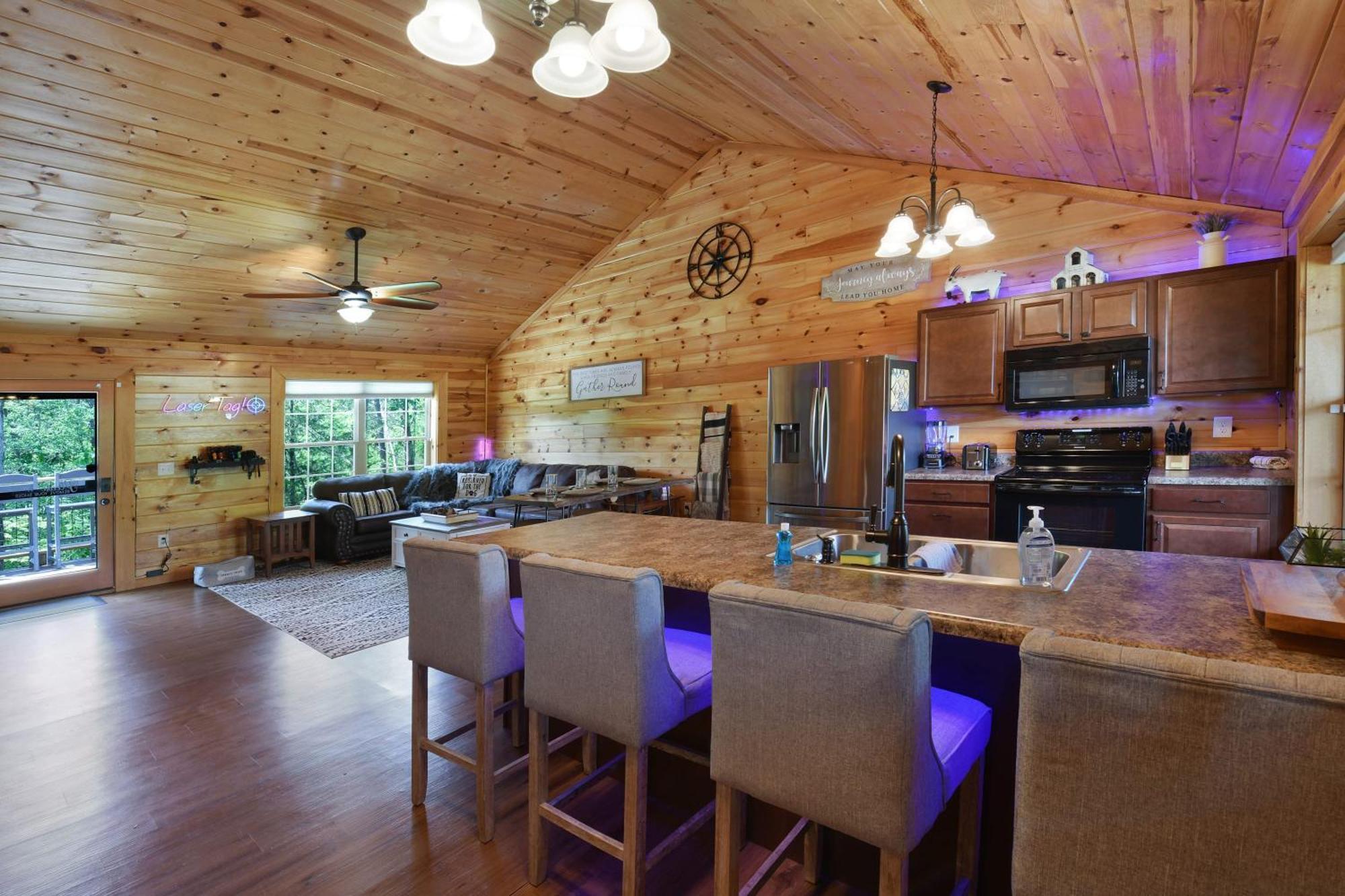 Enchanted Forest Cabin And Teepee! Lights & Laser Show! Private Hot Tub! Unique Stay! Sevierville Extérieur photo